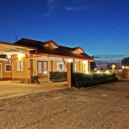 Rojanavee Resort Nakhon Nayok Bagian luar foto